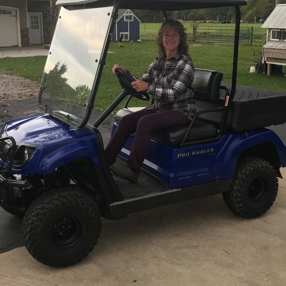 Meet your Posher, Debbi